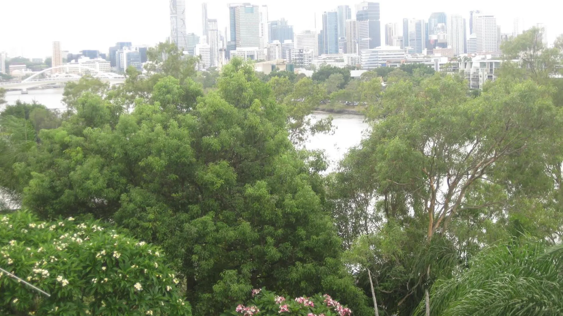 Fairthorpe Apartments Brisbane