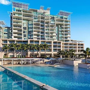 https://pelican-waters-golf-resort-spa.hotelssunshinecoast.net