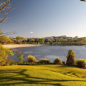 https://grand-mercure-apartments-twin-waters.hotelssunshinecoast.net