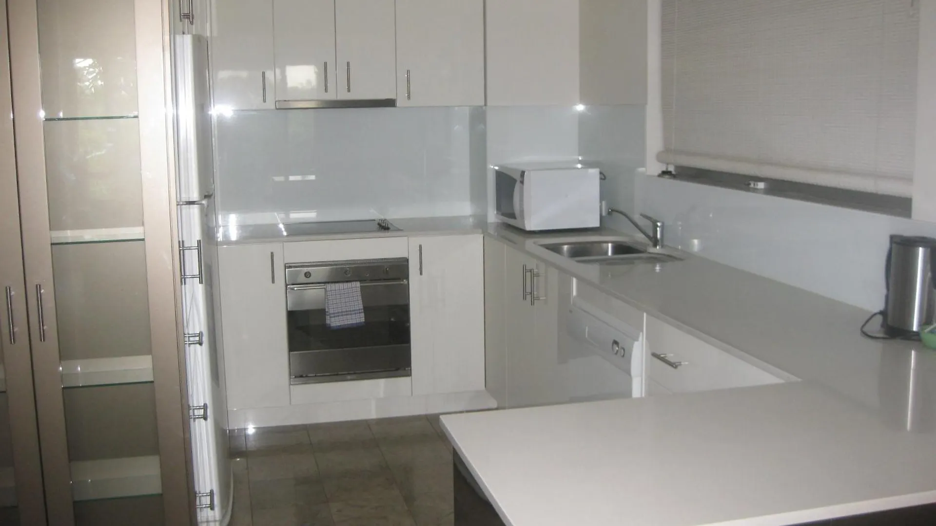 **** Aparthotel Fairthorpe Apartments Brisbane Australia