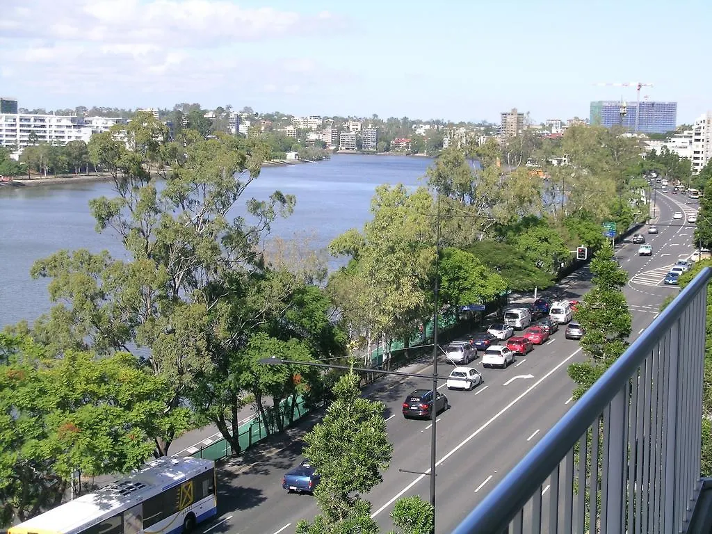 Fairthorpe Apartments Brisbane Aparthotel